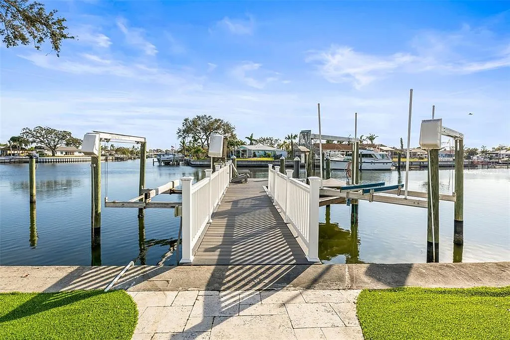 Mr. Jimmy's Dock Additional Photo 2